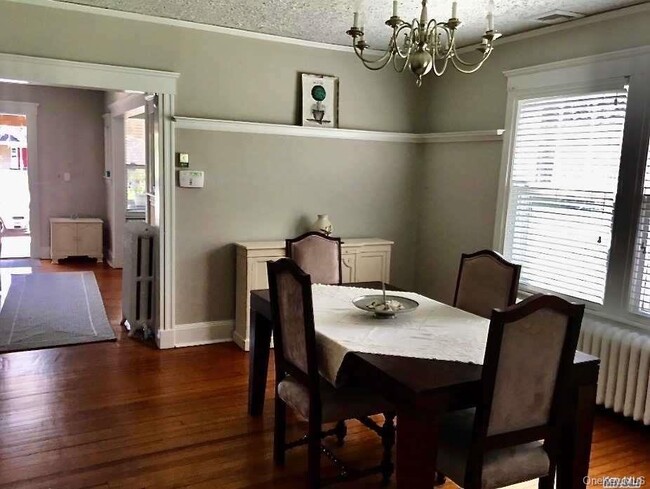 Building Photo - 97 Potunk Ln