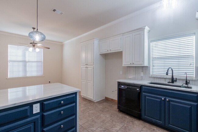 Building Photo - Updated 4/3/3 Located in Frenship ISD!