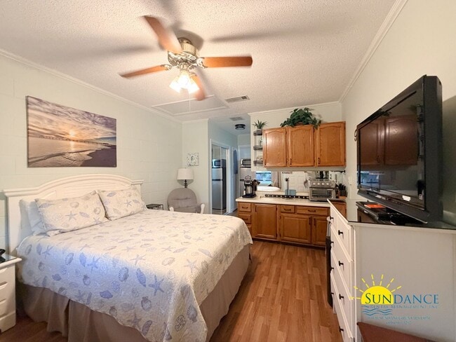 Building Photo - Fully Furnished Studio Living in Shalimar with All Utilities Included!