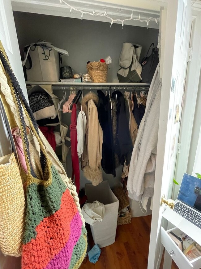 Building Photo - 183 Smith St