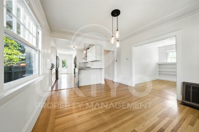 Building Photo - 4212 Arroyuelo Ave