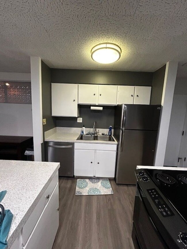 Building Photo - Beautiful Condo on the Boise Bench