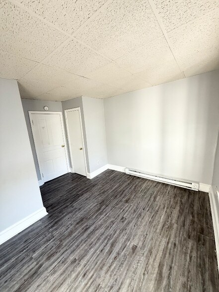 Building Photo - 44 W Union Blvd