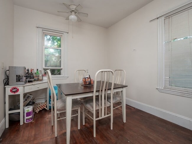 Building Photo - 47 St Margaret St