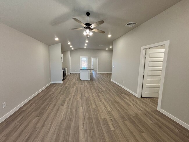 Building Photo - Brand-New 3-Bedroom Gem in Bells Farms – Y...