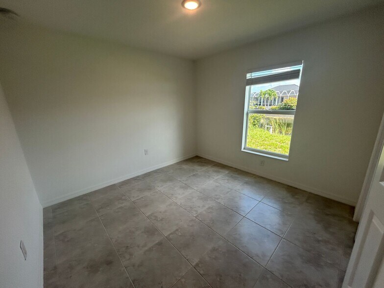 Building Photo - New Construction 4/2
