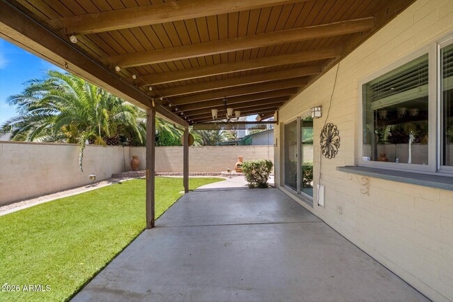 Building Photo - 6259 E Acoma Dr