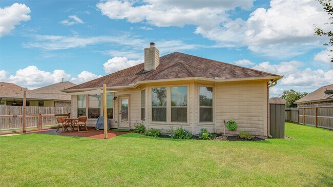 Building Photo - 104 Baileys Ct