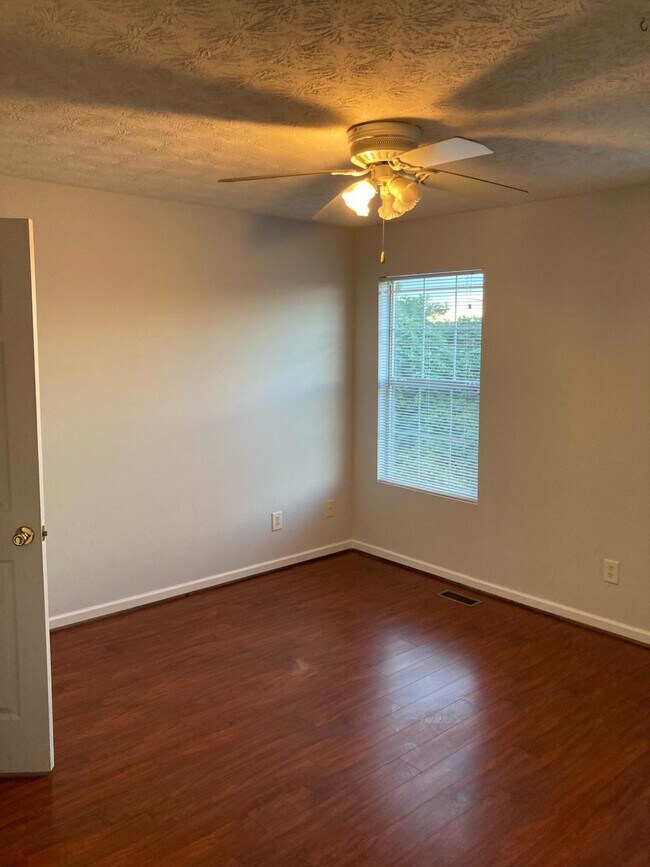 Building Photo - Wind Gate Lane