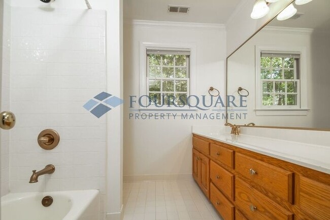 Building Photo - Spacious 4-Bed Custom Home with Bonus Room...