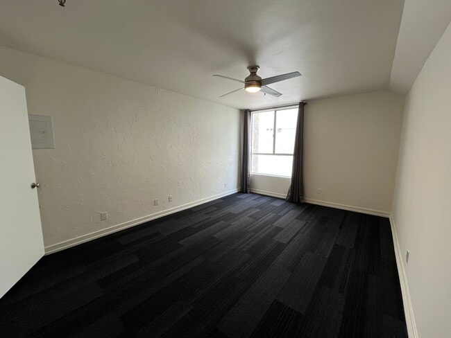 Building Photo - MOVE-IN READY, NoHo Arts 1+1, upgraded con...