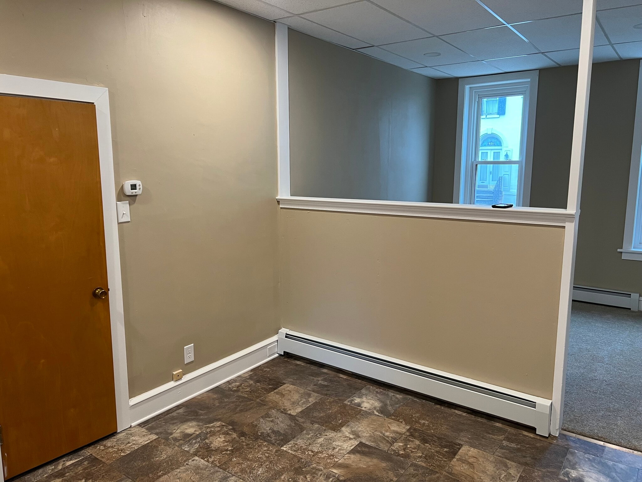 Building Photo - 400 E Philadelphia Ave