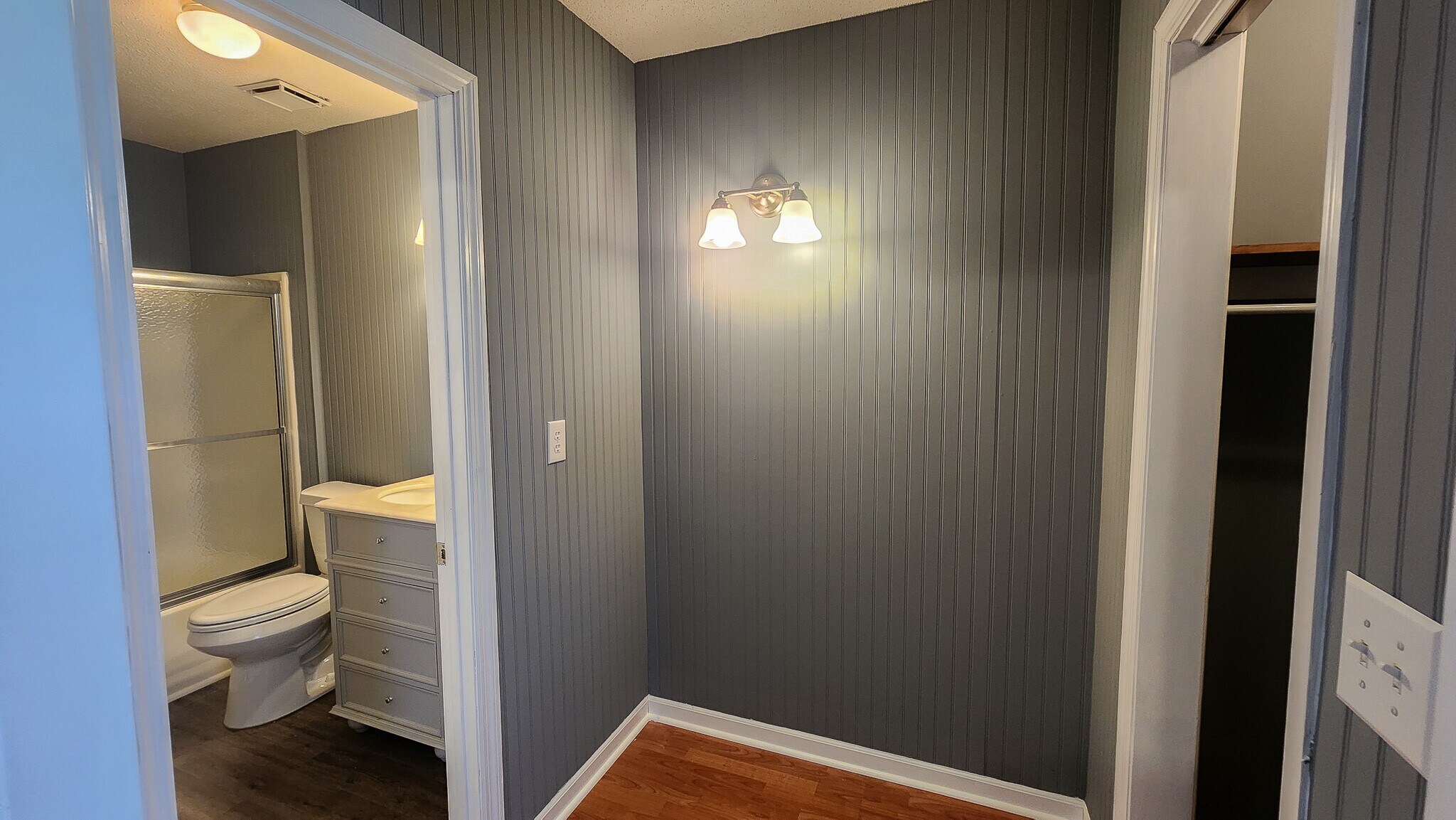 Building Photo - 103 Sandlewood Dr