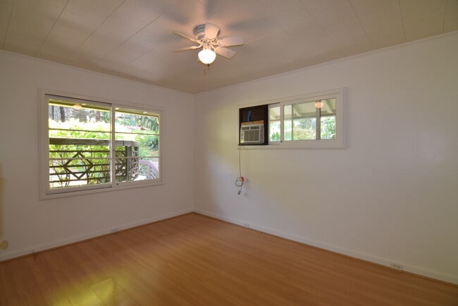Building Photo - Lower Manoa single family home