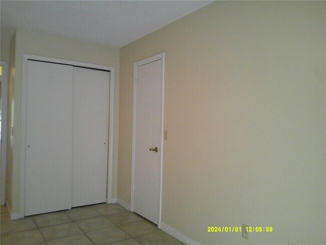 Building Photo - 818 Vermont Woods Ln