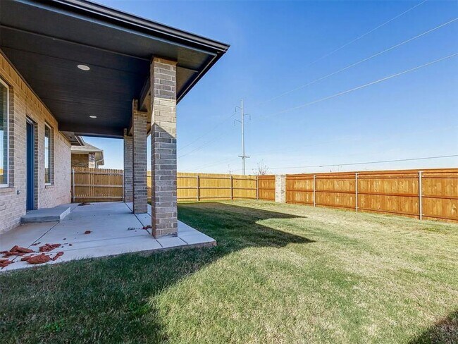 Building Photo - 8305 NW 163rd Ter