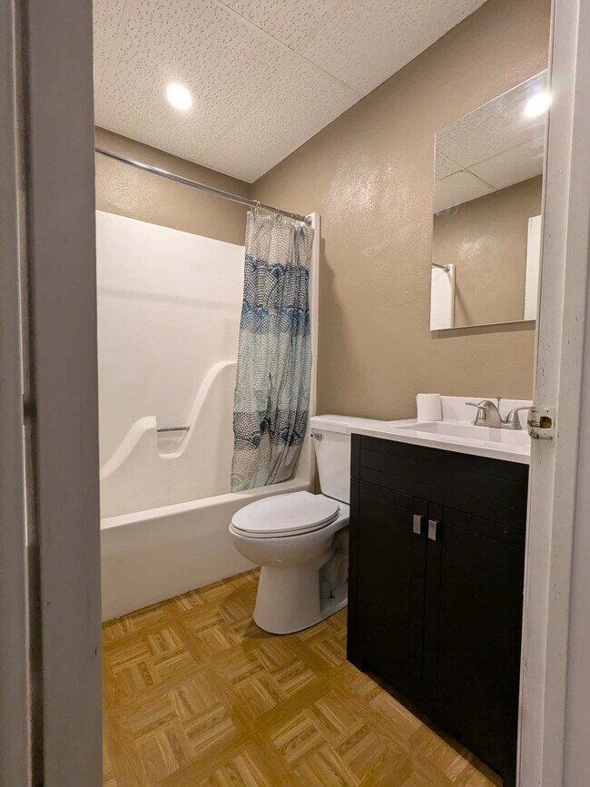 Building Photo - Little York South Apartments