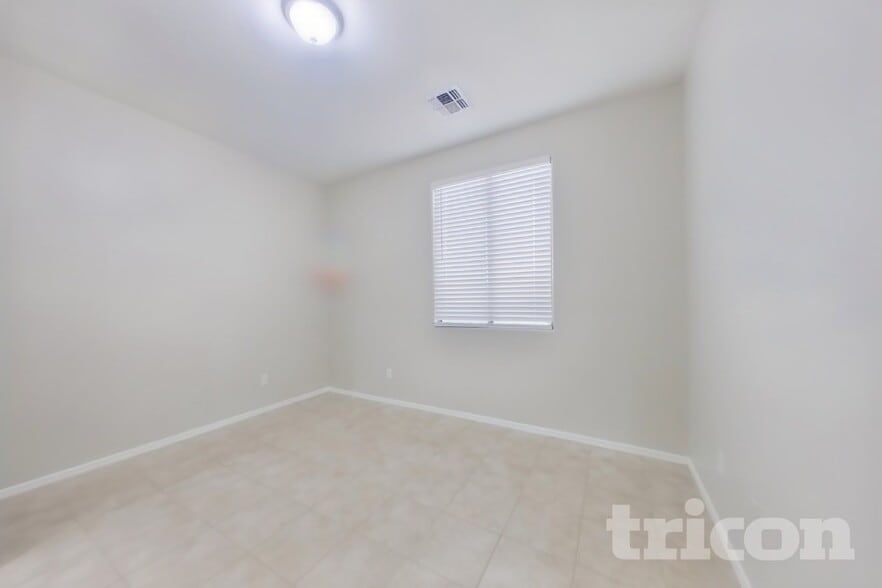 Building Photo - 13218 W Jacobson Dr