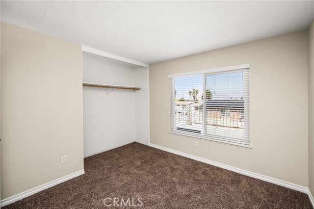 Building Photo - 1129 Iris Cir
