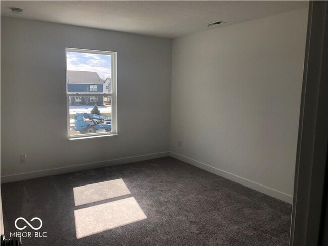 Building Photo - 6396 Apperson Dr