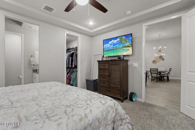 Building Photo - 4556 Marisabel Azcarate St