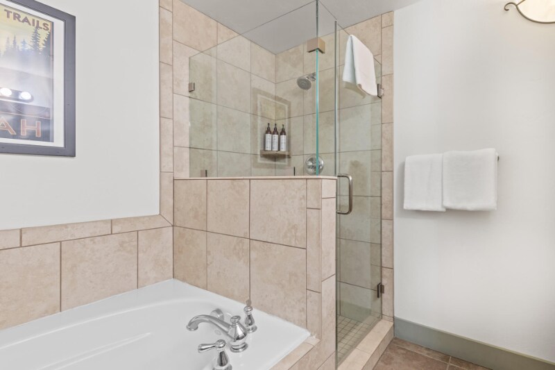 Building Photo - 5501 Lillehammer Ln