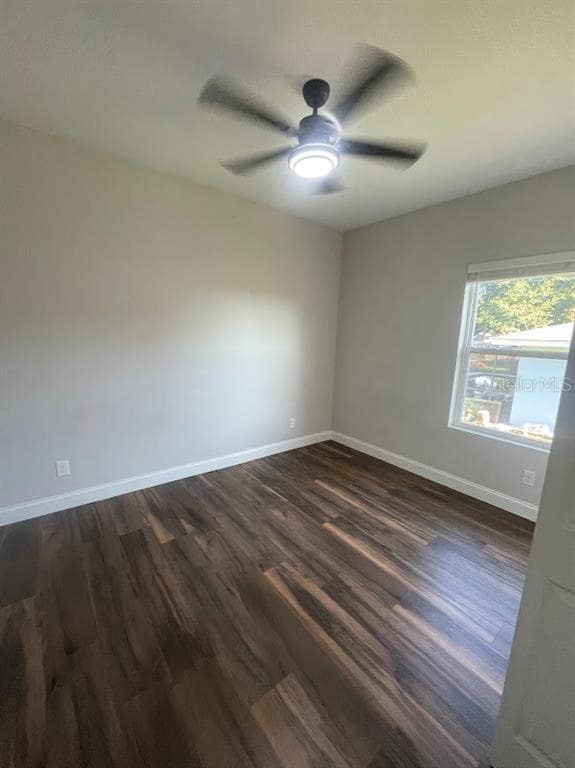 Building Photo - 4850 Cumbano St