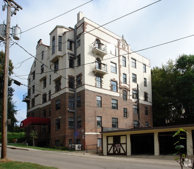 4024 Grand Ave 4024 Grand Ave Des Moines IA 50312 Apartment Finder