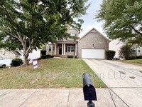 Building Photo - 605 Applegate Ln