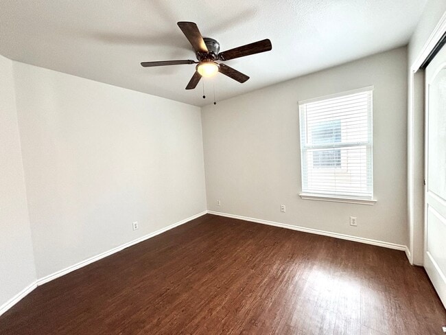 Building Photo - 4015 Desert Cir