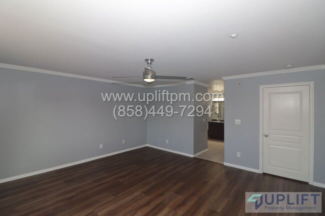 Building Photo - Beautiful 4BR/3BA Townhouse for Lease in Legacy Walk - Southcrest