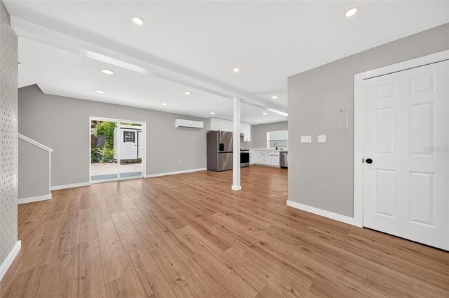Building Photo - 1099 Grove Ave