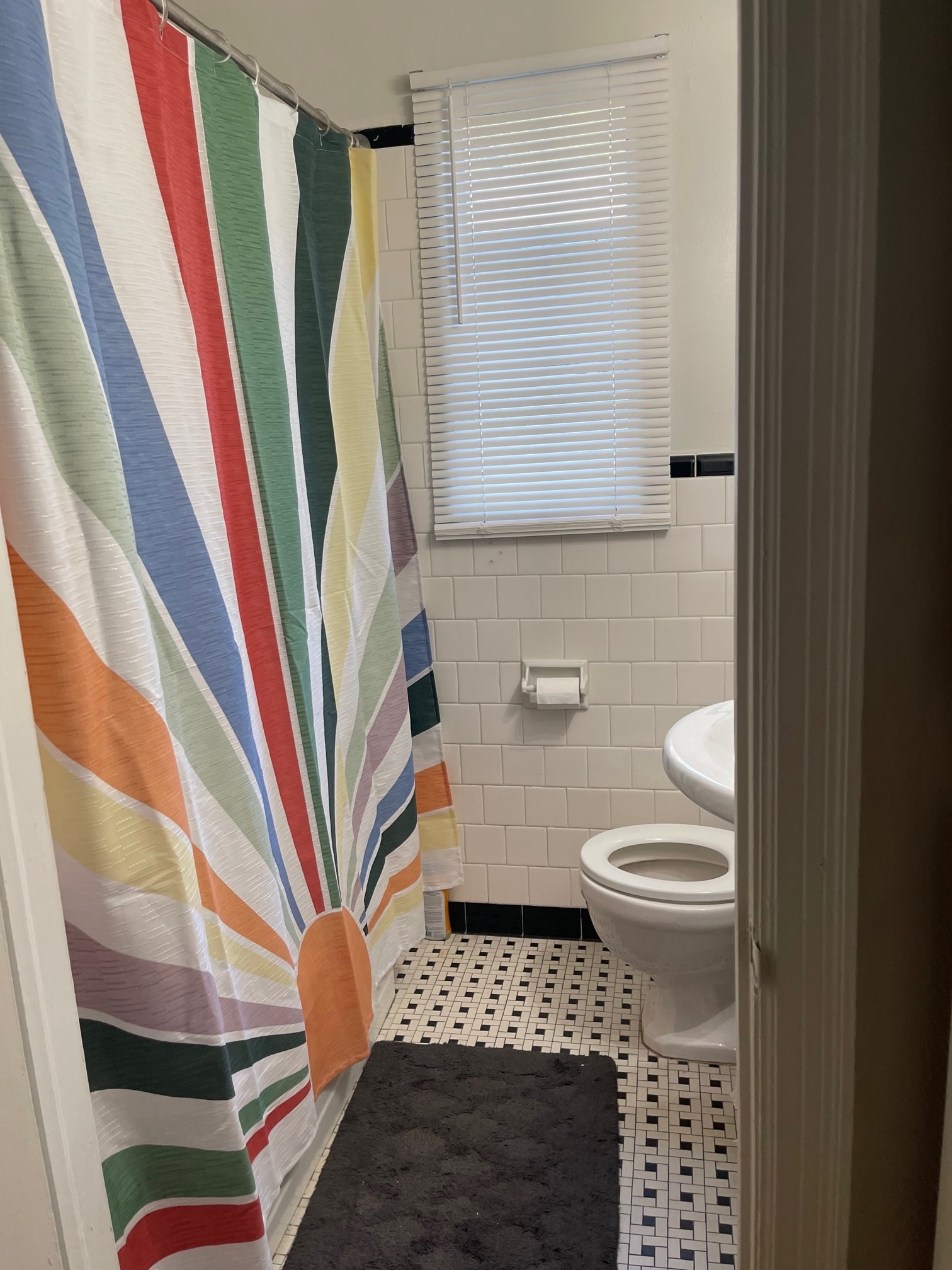 Bathroom - 138 W 51st St