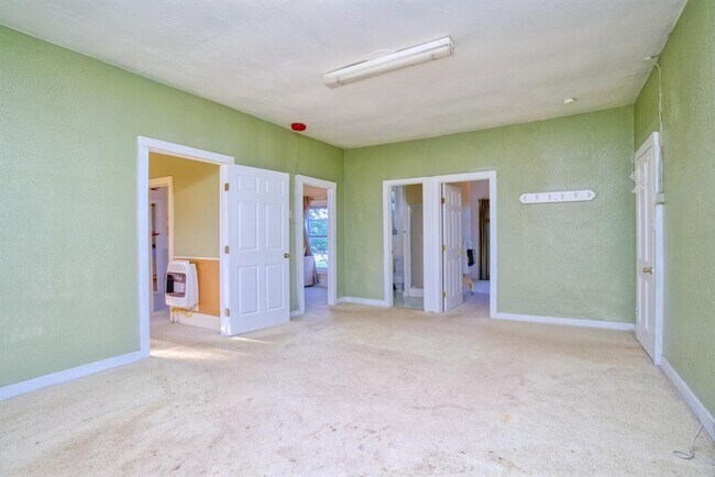 Building Photo - 3952 Tin Top Rd