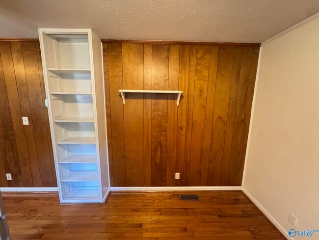 Building Photo - 362 Jack Coleman Dr NW