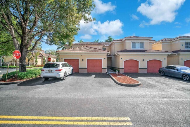 Building Photo - 2532 Centergate Dr