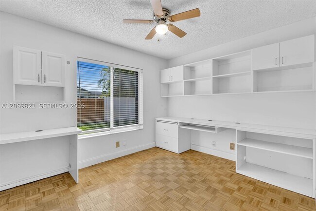 Building Photo - 18232 104th Terrace S
