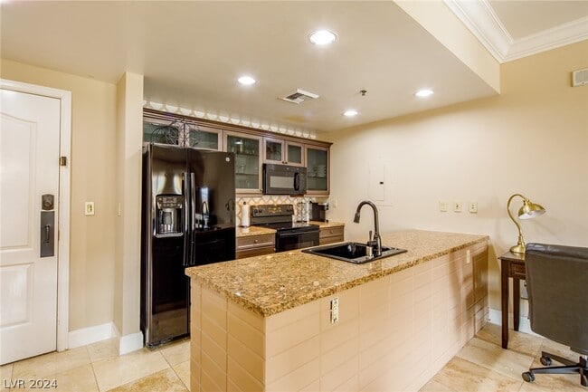 Building Photo - 30 Strada Di Villaggio