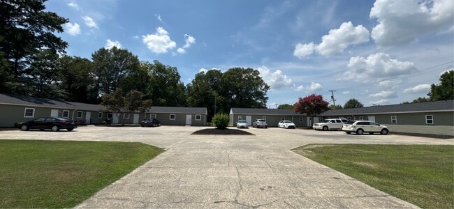Building Photo - 1116 Cypress St