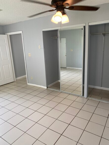 Building Photo - 3483 Coral Springs Dr