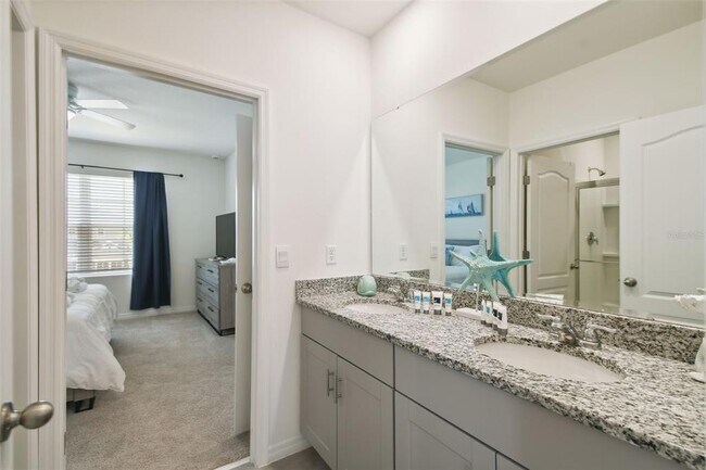 Building Photo - 7704 Oakmoss Loop