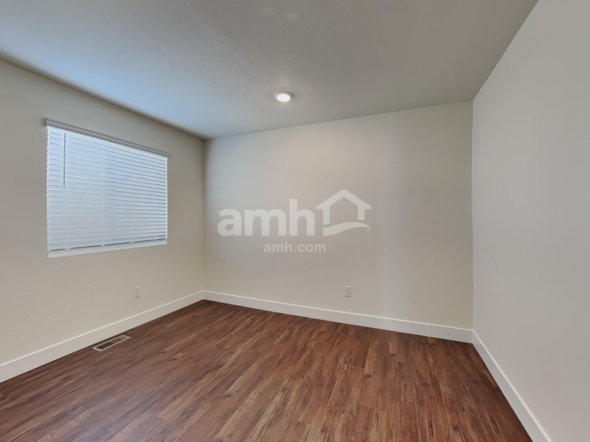 Building Photo - 11654 Broken Top Dr