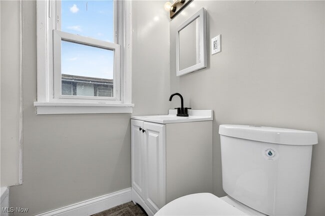 Building Photo - 9517 Prince Ave