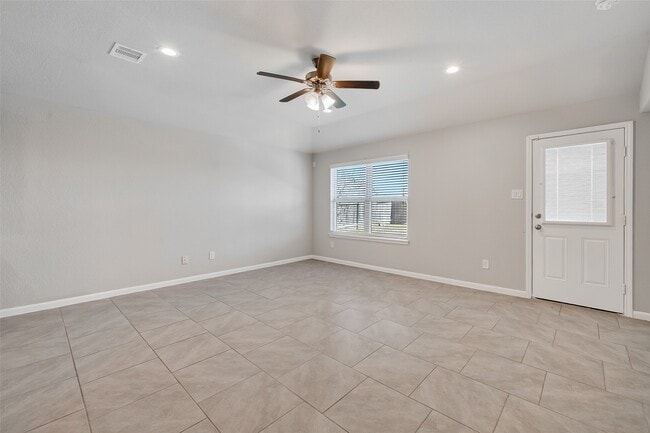 Building Photo - 3015 Lightles Manor Ct