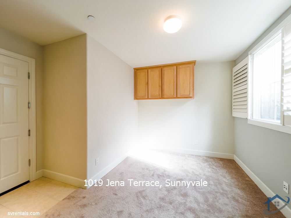 Building Photo - 1019 Jena Ter