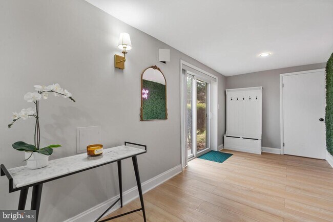 Building Photo - 1329 Colvin Forest Dr