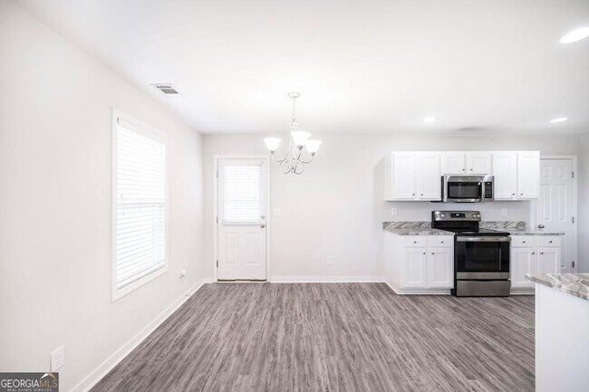 Building Photo - 101 Shasta Dr