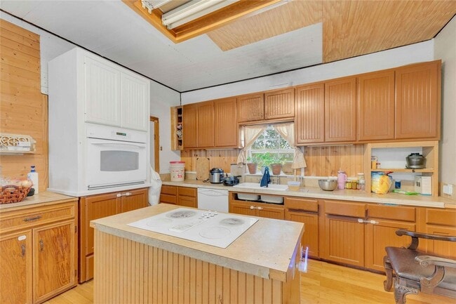 Building Photo - 20235 Engelmann Ln