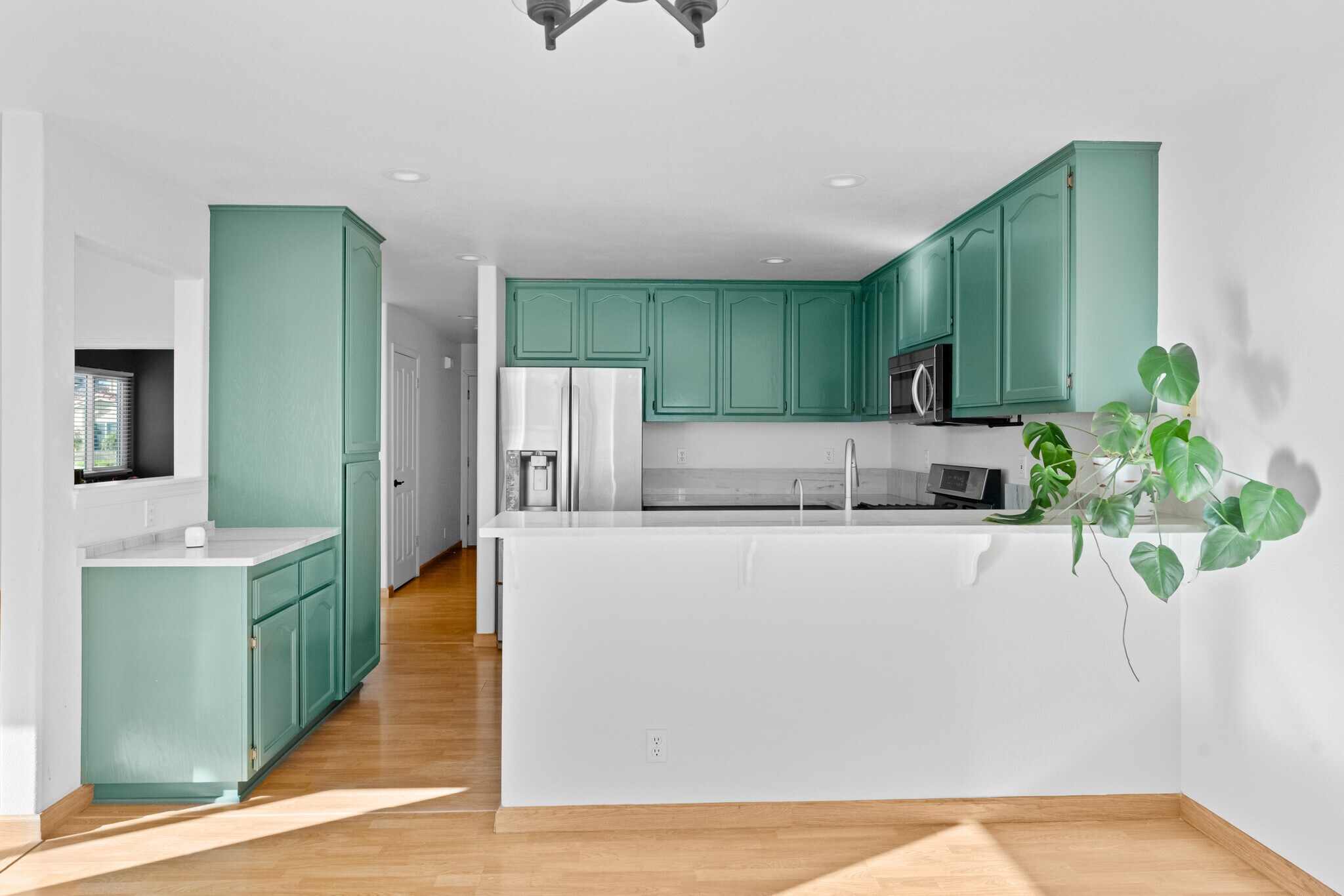 Building Photo - 1124 Grass Valley Way