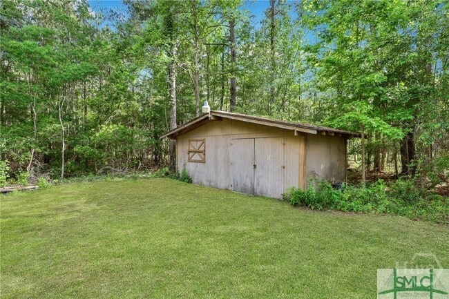 Building Photo - 103 Maple Dr